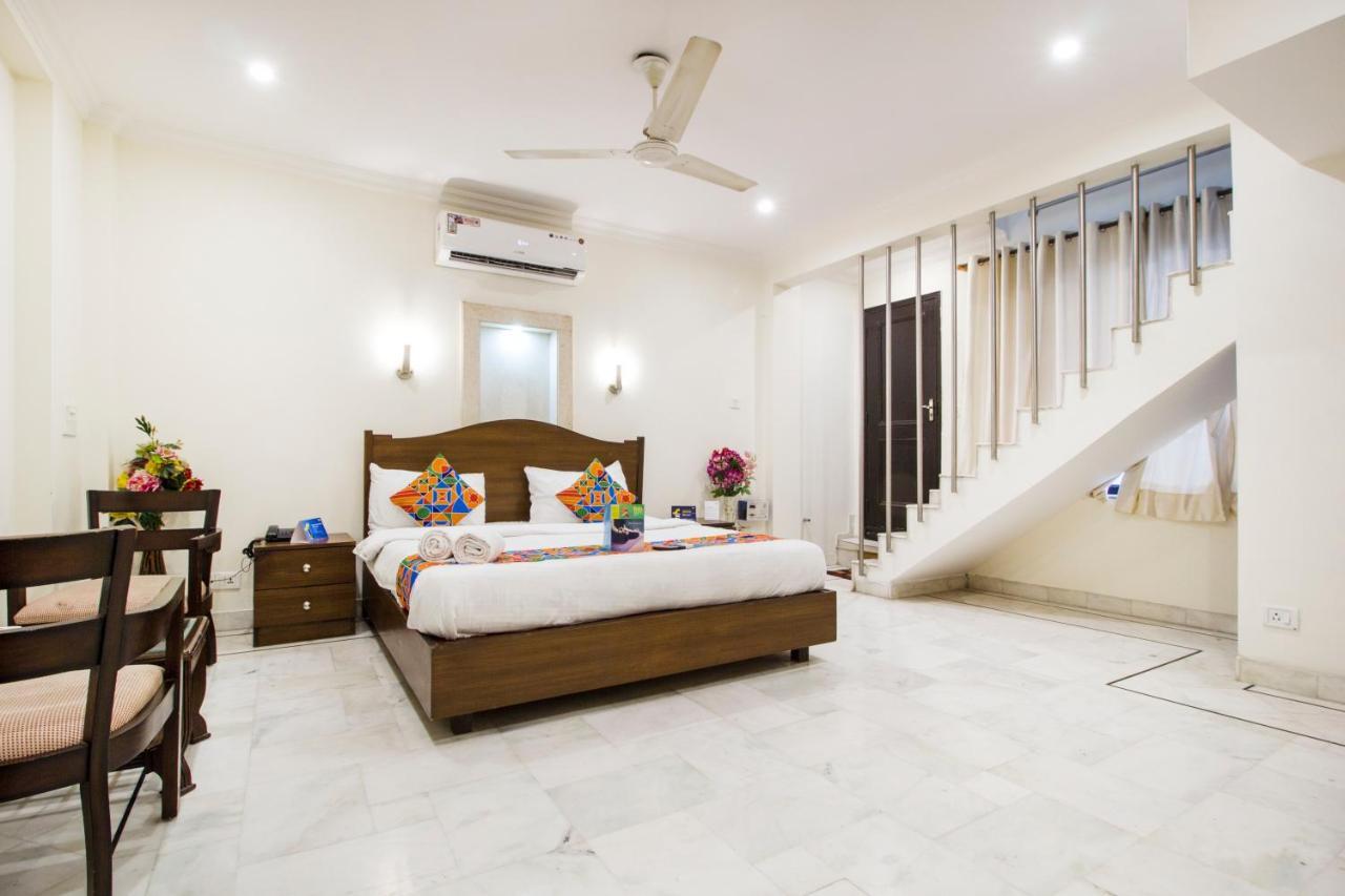 Fabhotel Namaste Bnb & Service Apartments Vasant Vihar New Delhi Exteriör bild